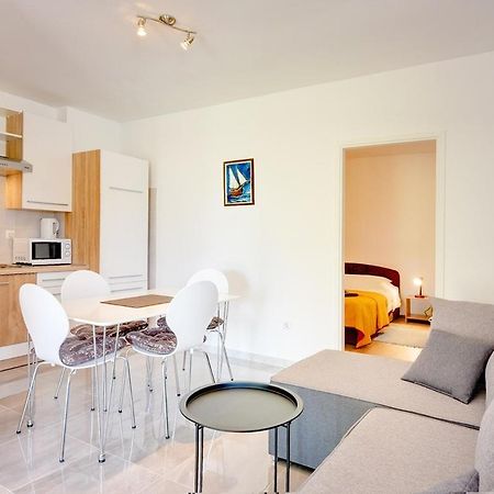באניולה Apartments Aldo מראה חיצוני תמונה