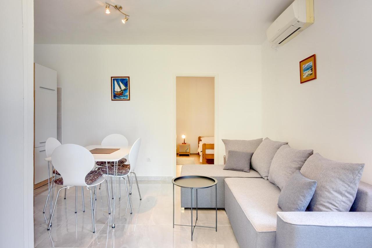 באניולה Apartments Aldo מראה חיצוני תמונה