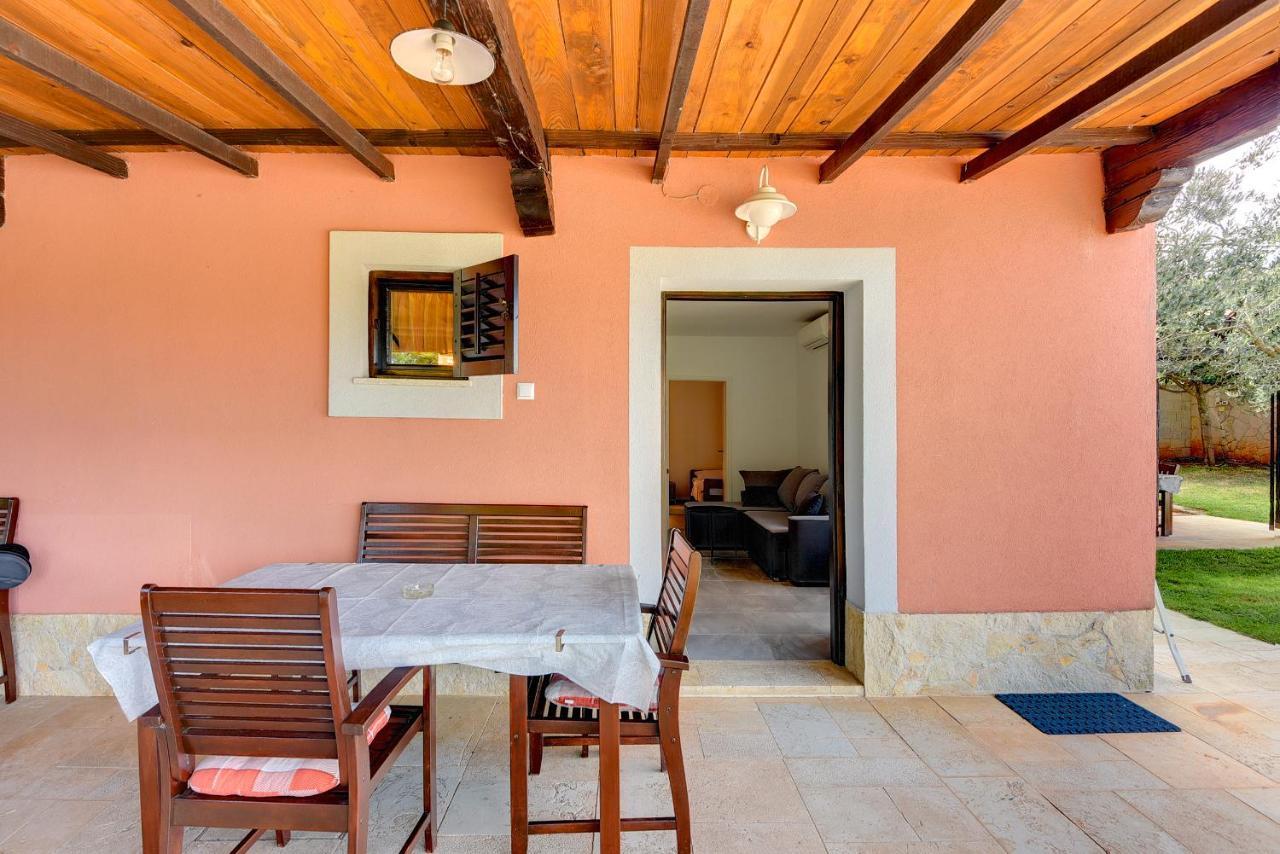 באניולה Apartments Aldo מראה חיצוני תמונה