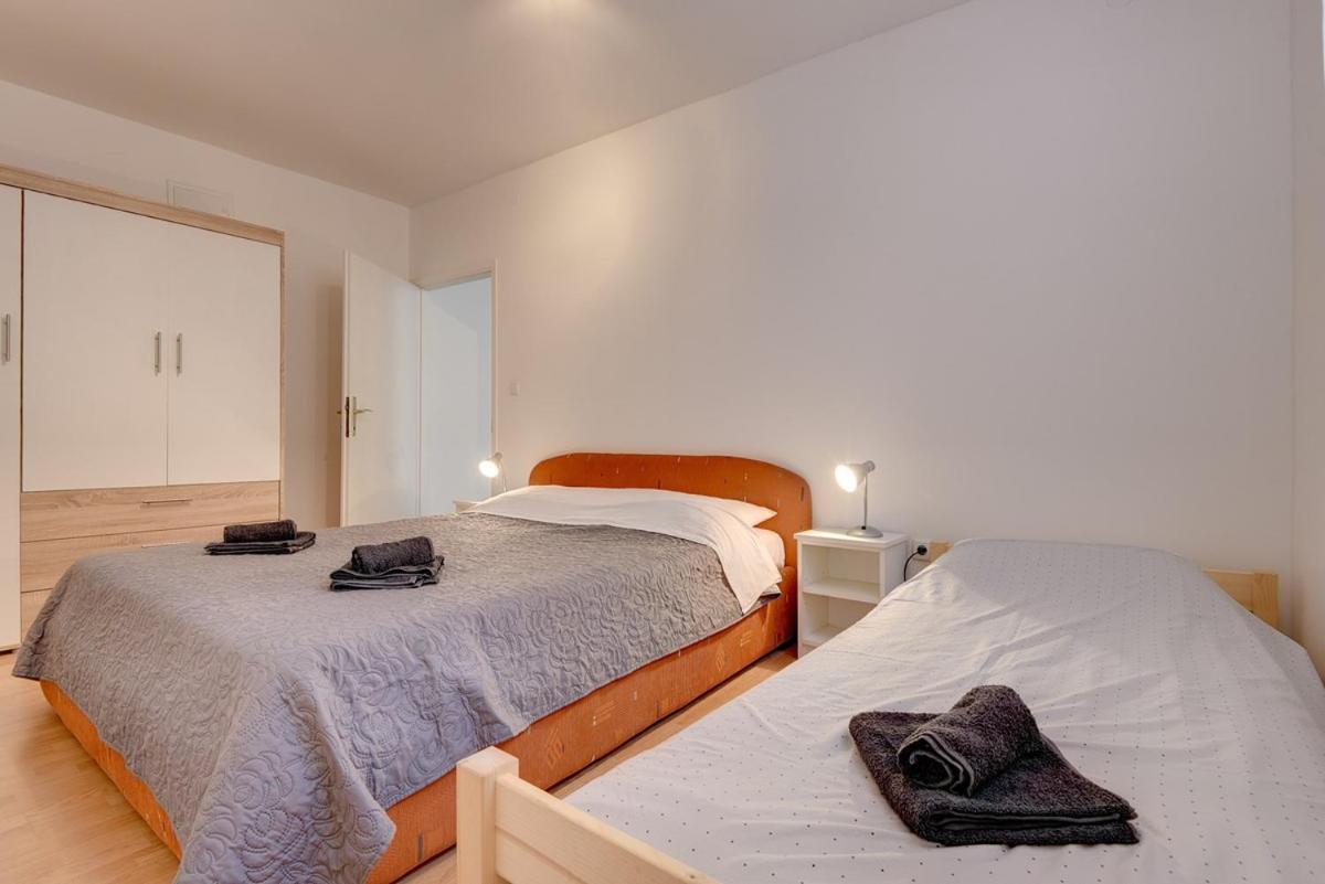 באניולה Apartments Aldo מראה חיצוני תמונה