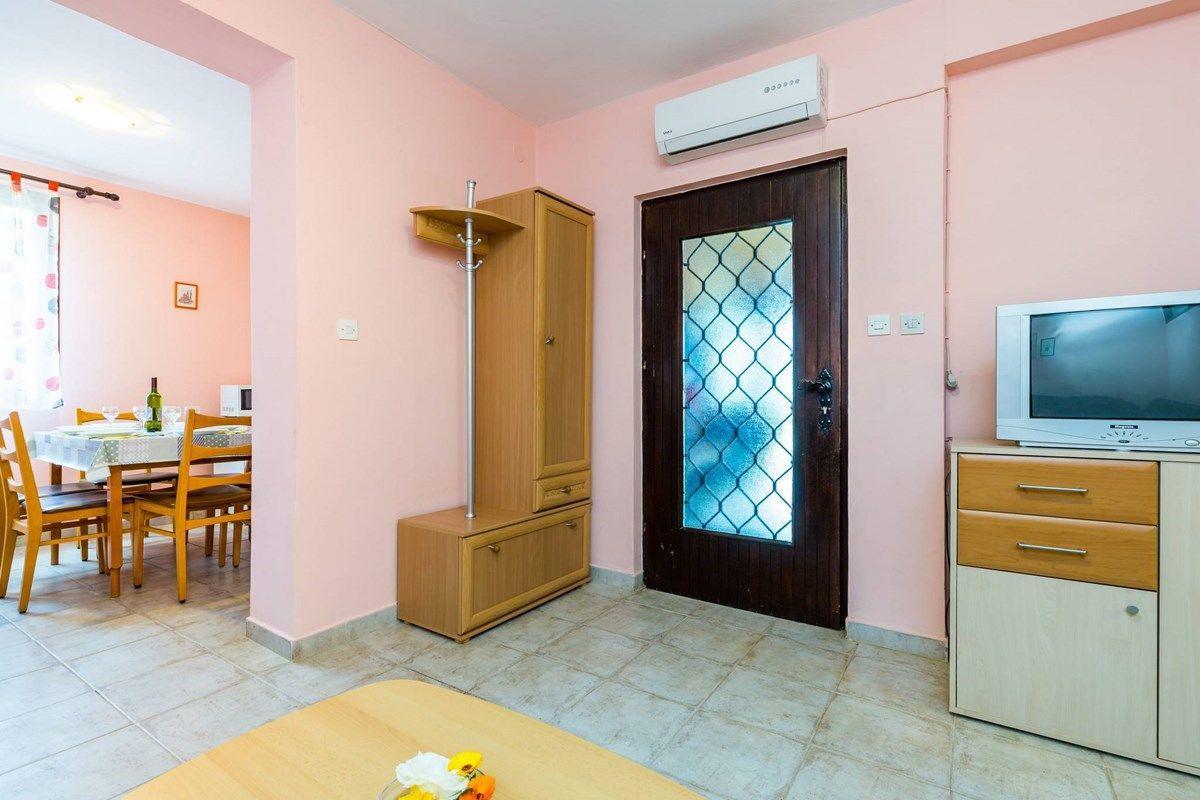 באניולה Apartments Aldo מראה חיצוני תמונה